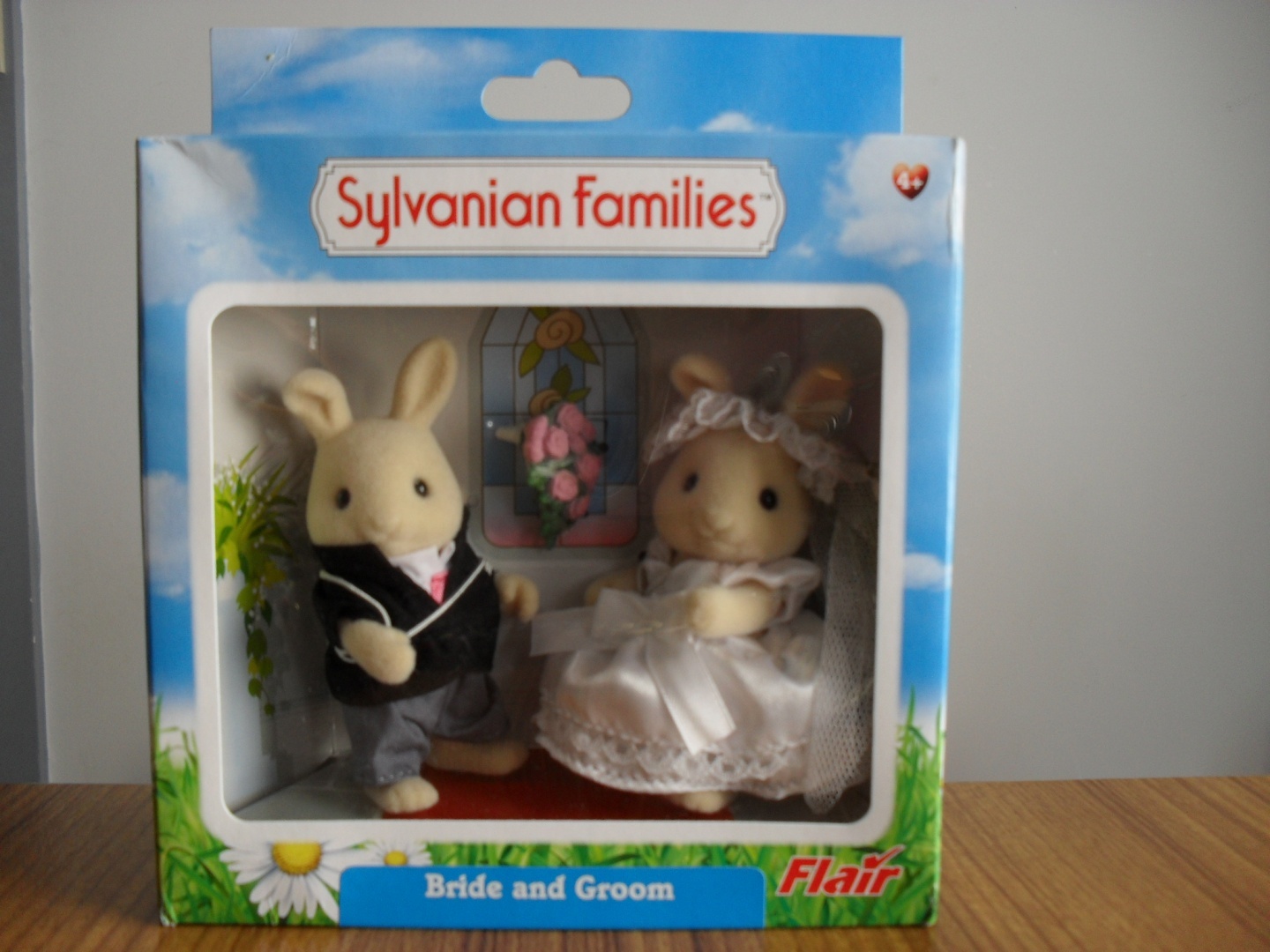 sylvanian bride and groom