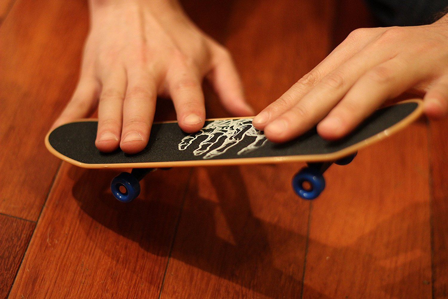 Hand board. хендборд. Hand board. Santa cruz skate handboard tech deck. хенд борд.